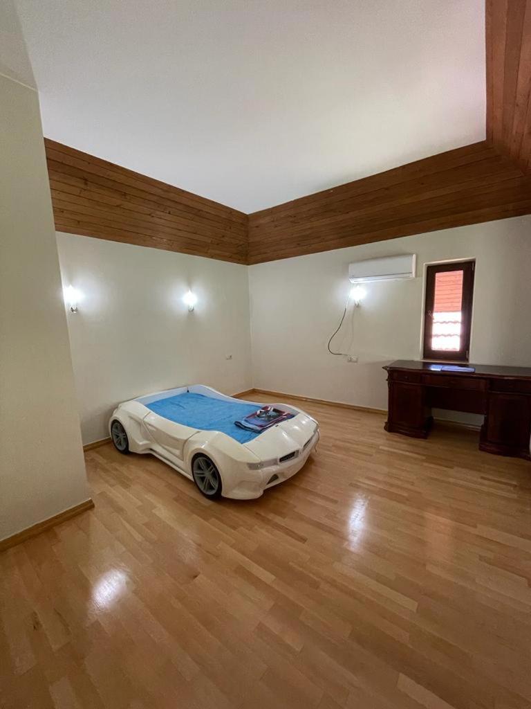 Villa Rare House With Garden Tbilisi Esterno foto
